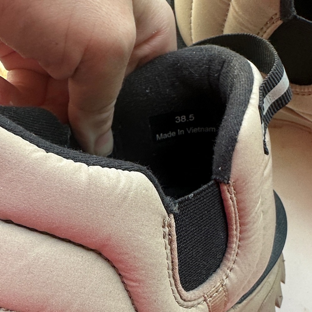 Moncler Cream Quilted Slip-On Shoes - Picture 5 of 5